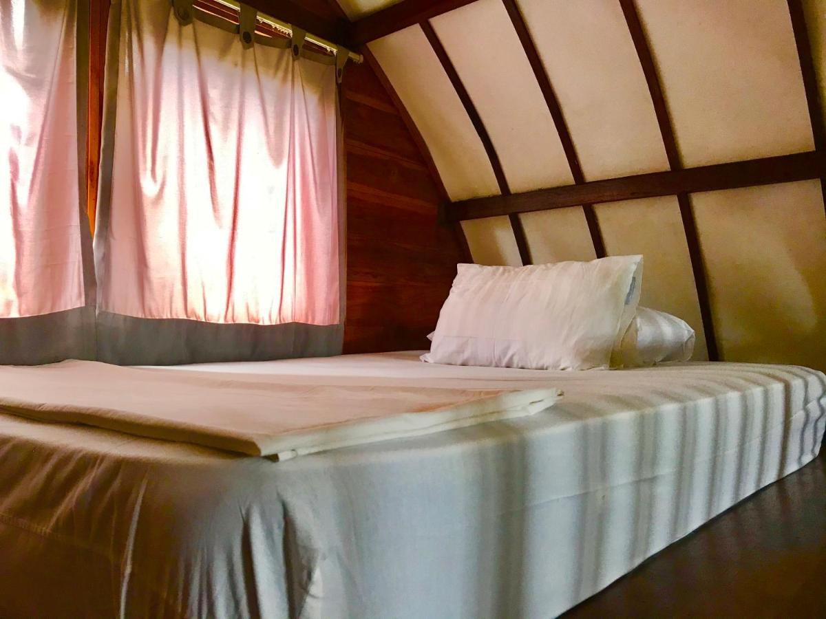 Cotton Tree Cottages Джили Трауанган Екстериор снимка